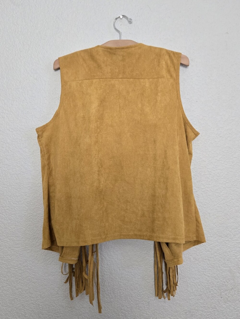 NWOT Faux Suede Fringe Vest - Picture 6 of 6